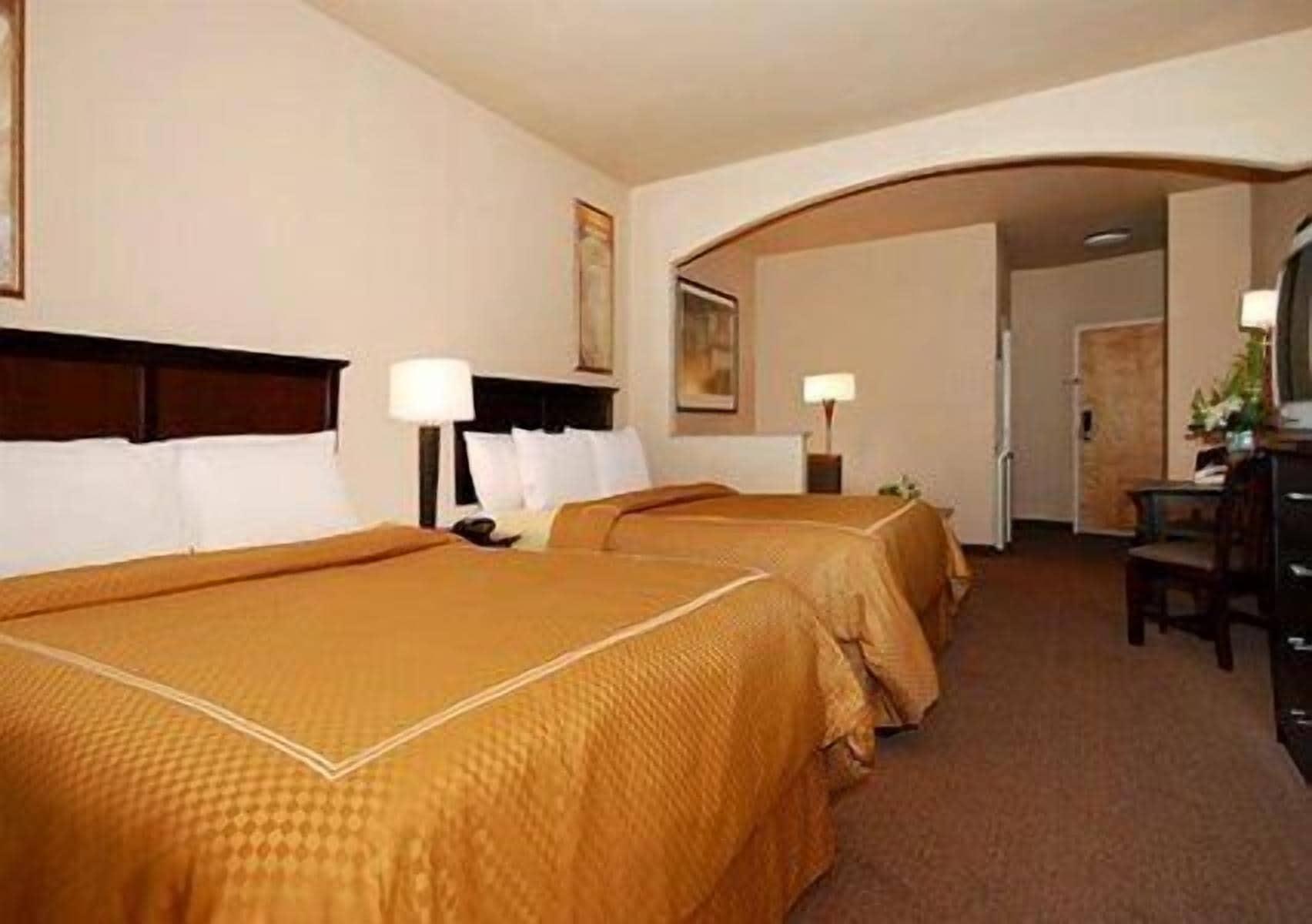 Comfort Suites Georgetown Exterior foto